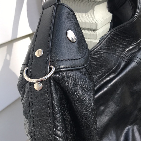 Andrew Marc New York Black Leather Shoulder Bag - Picture 4 of 9